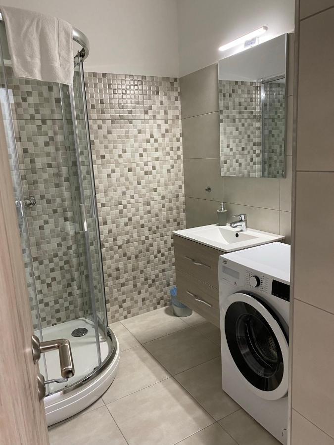 Paskom Apartmanhaz Nyergesujfalu Eksteriør bilde