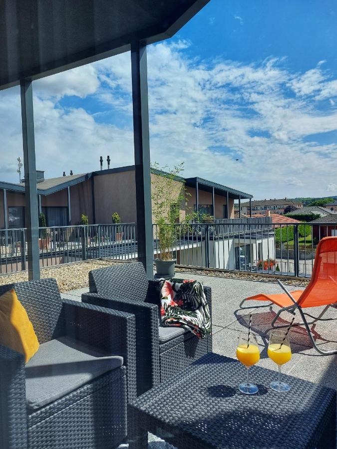 Paskom Apartmanhaz Nyergesujfalu Eksteriør bilde